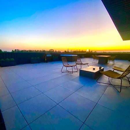 Saint Remy De Provence Roof Top Avec Jacuzzi Exterior photo